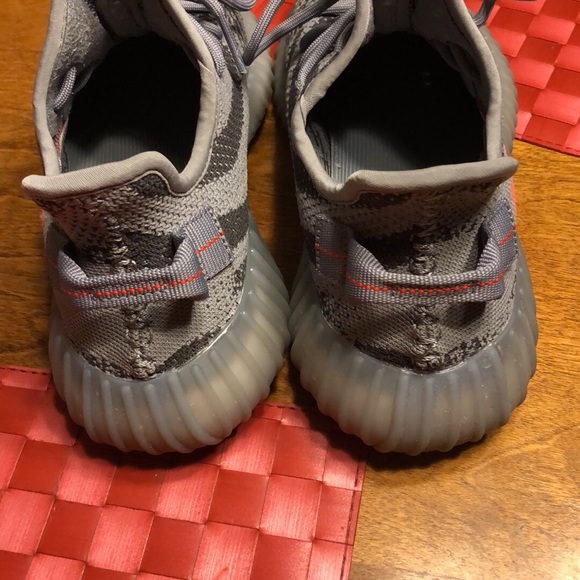 Yeezy 350 beluga 2.0 size 10